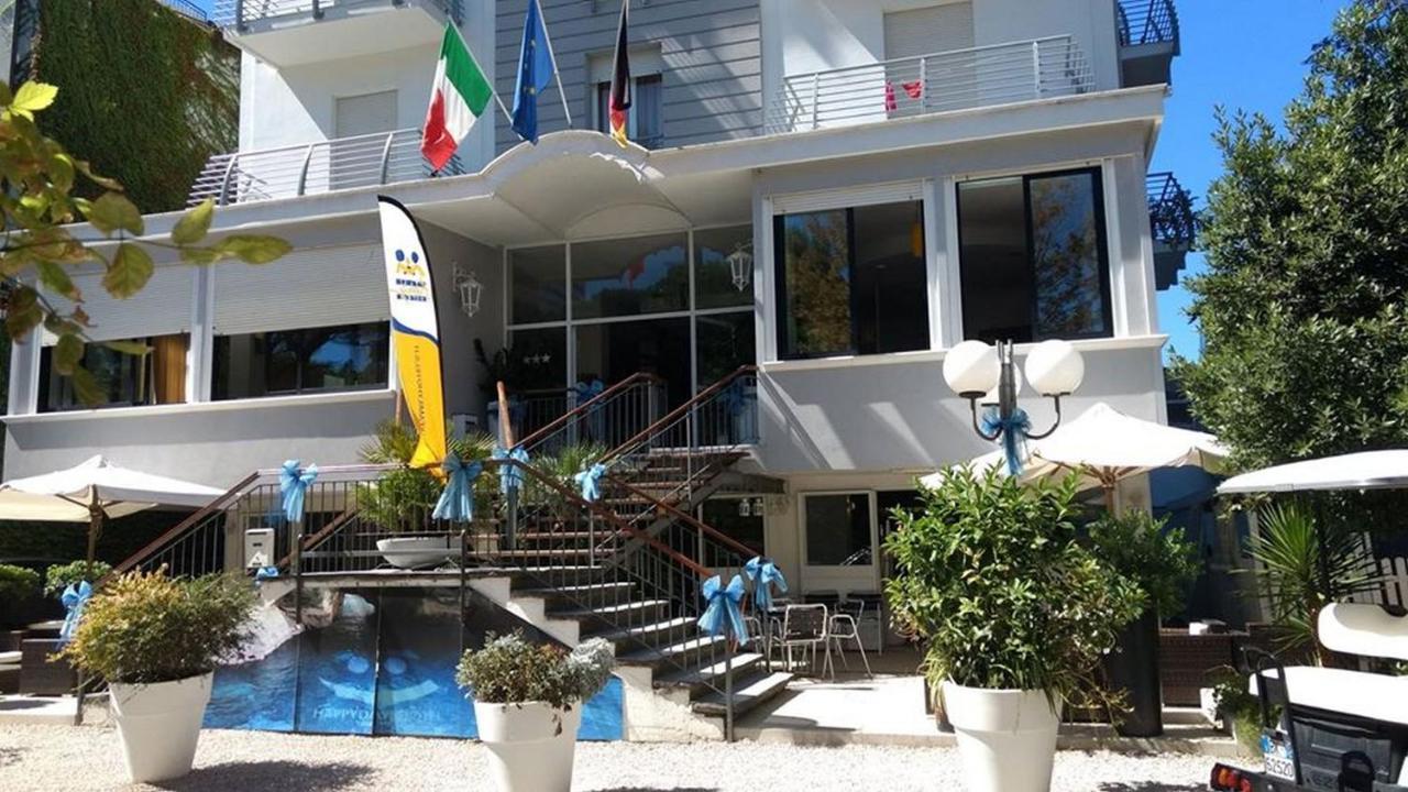 Hotel New Castle Cesenatico Luaran gambar